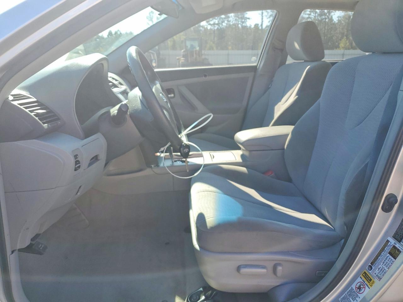 2010 TOYOTA CAMRY