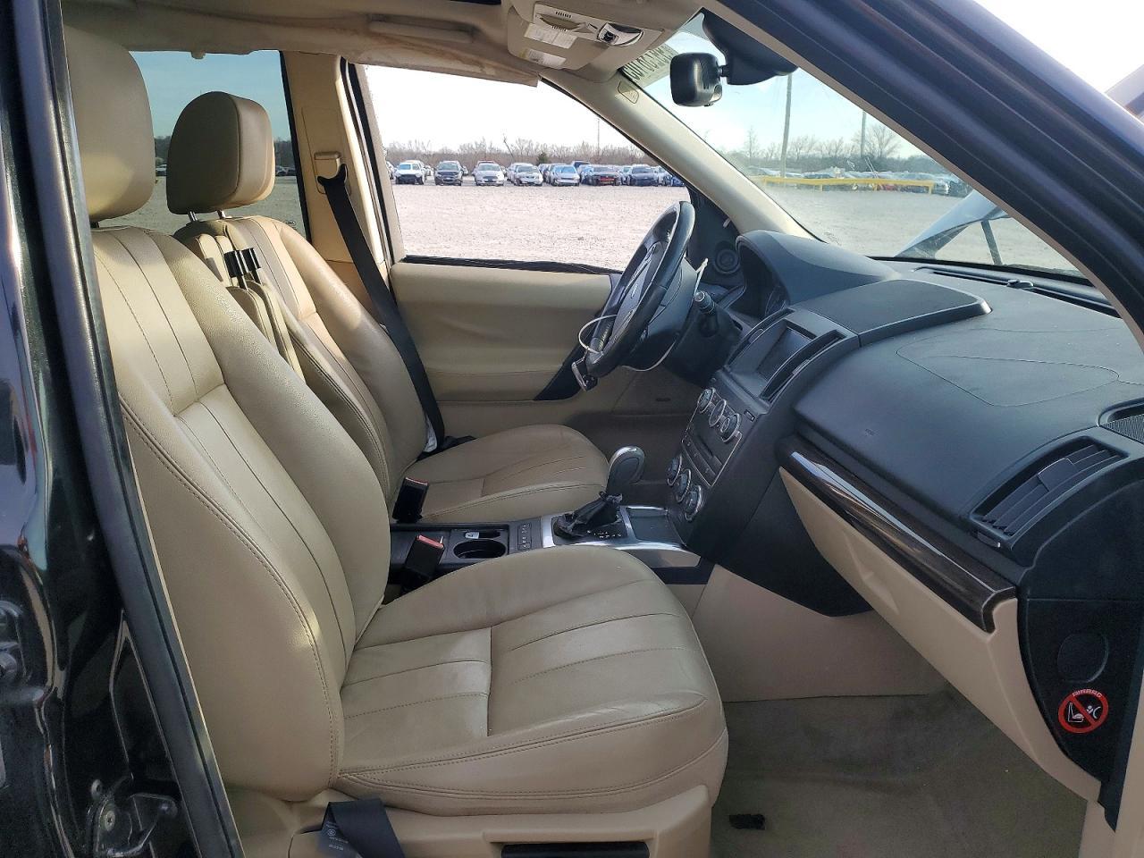 2014 LAND ROVER LR2