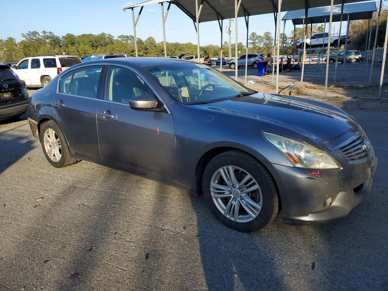 2011 INFINITI G25