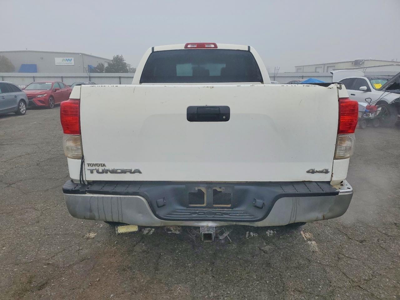 2011 TOYOTA TUNDRA