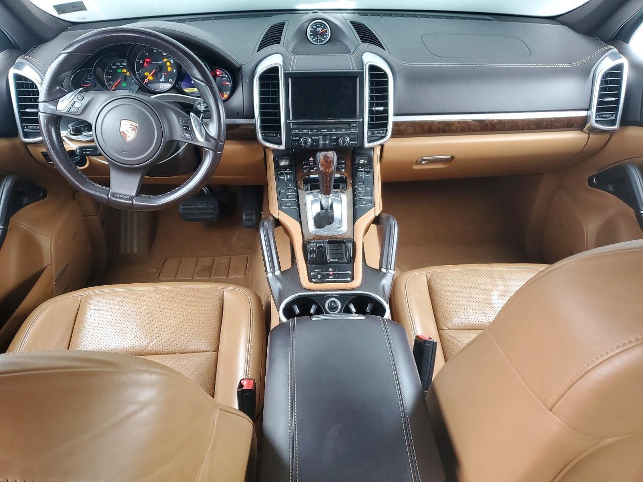 2012 PORSCHE CAYENNE
