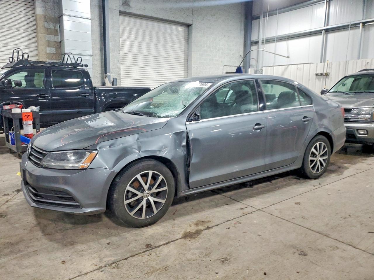 2017 VOLKSWAGEN JETTA