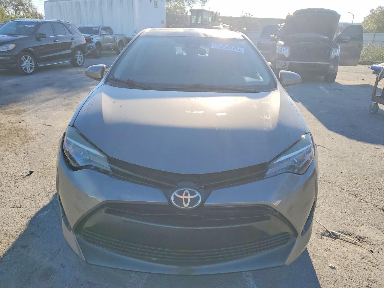 2018 TOYOTA COROLLA