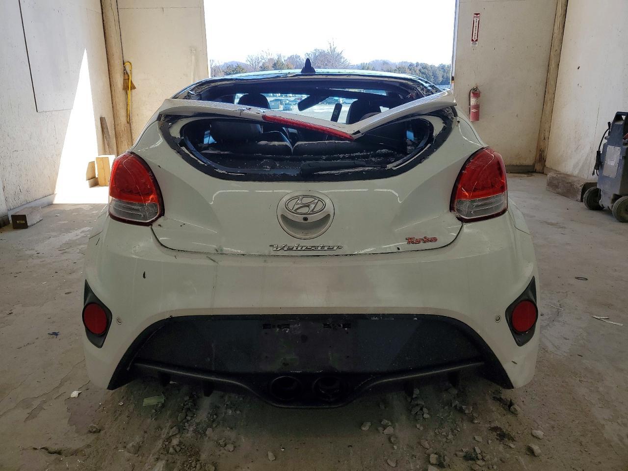 2013 HYUNDAI VELOSTER