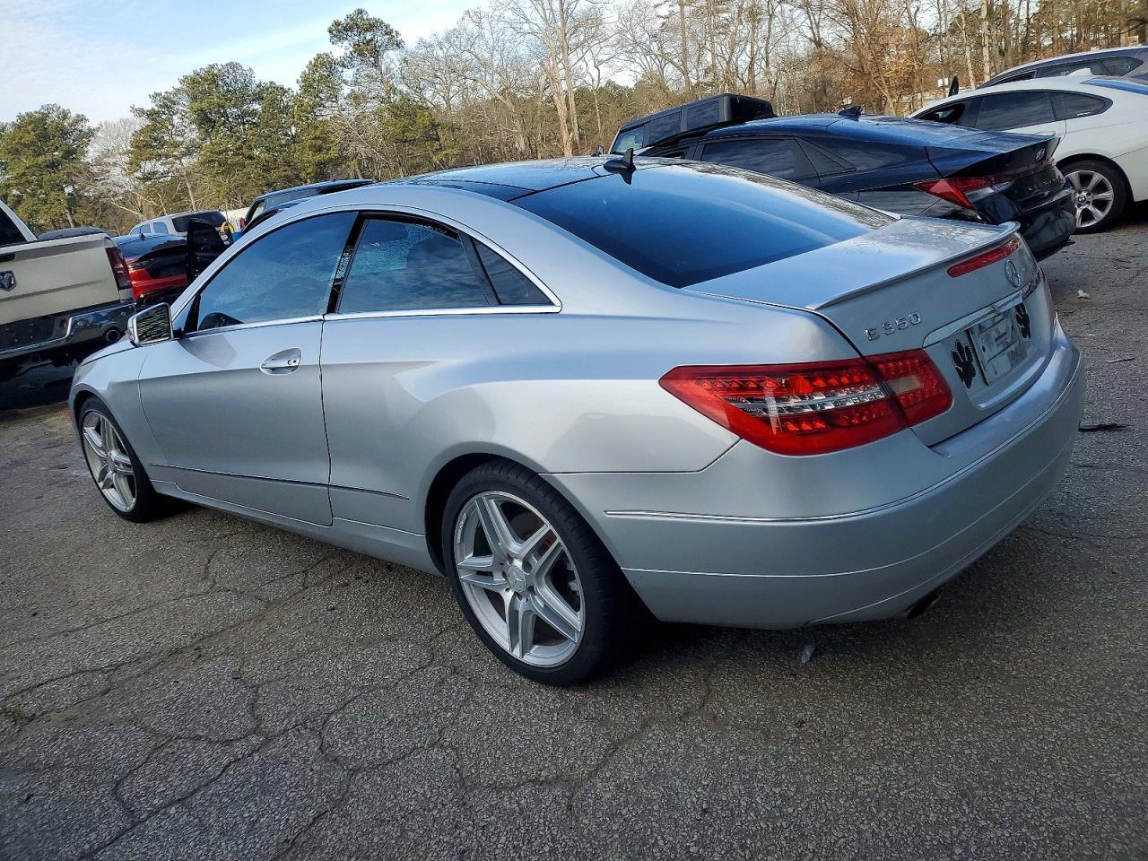 2012 MERCEDES-BENZ E-Class