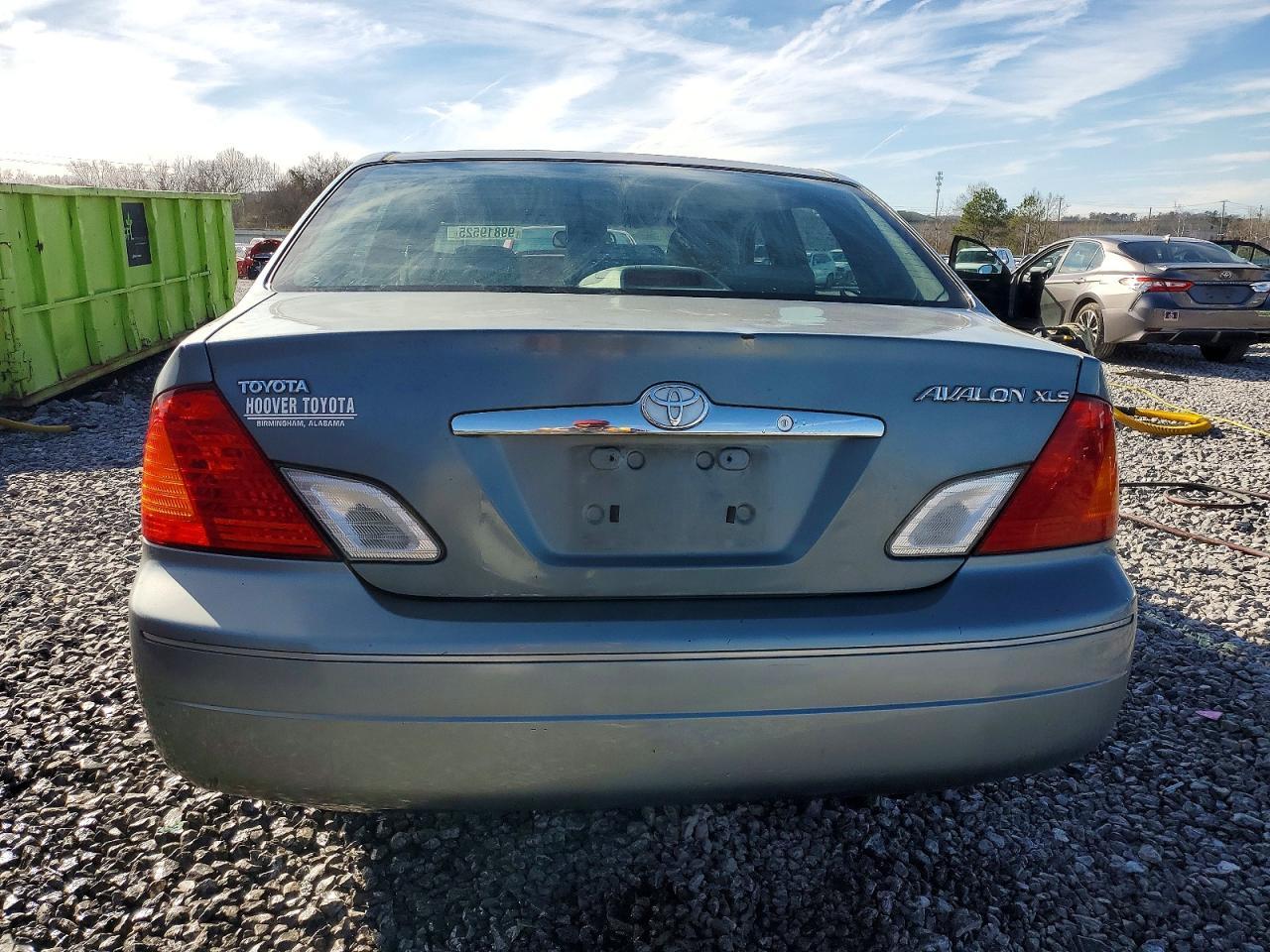 2002 TOYOTA Avalon