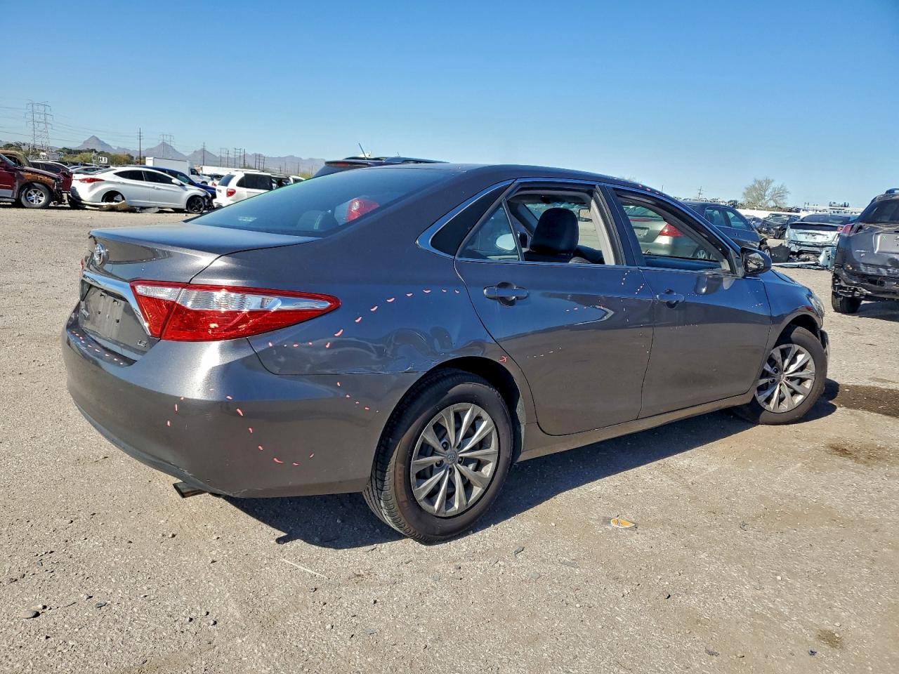 2017 TOYOTA CAMRY