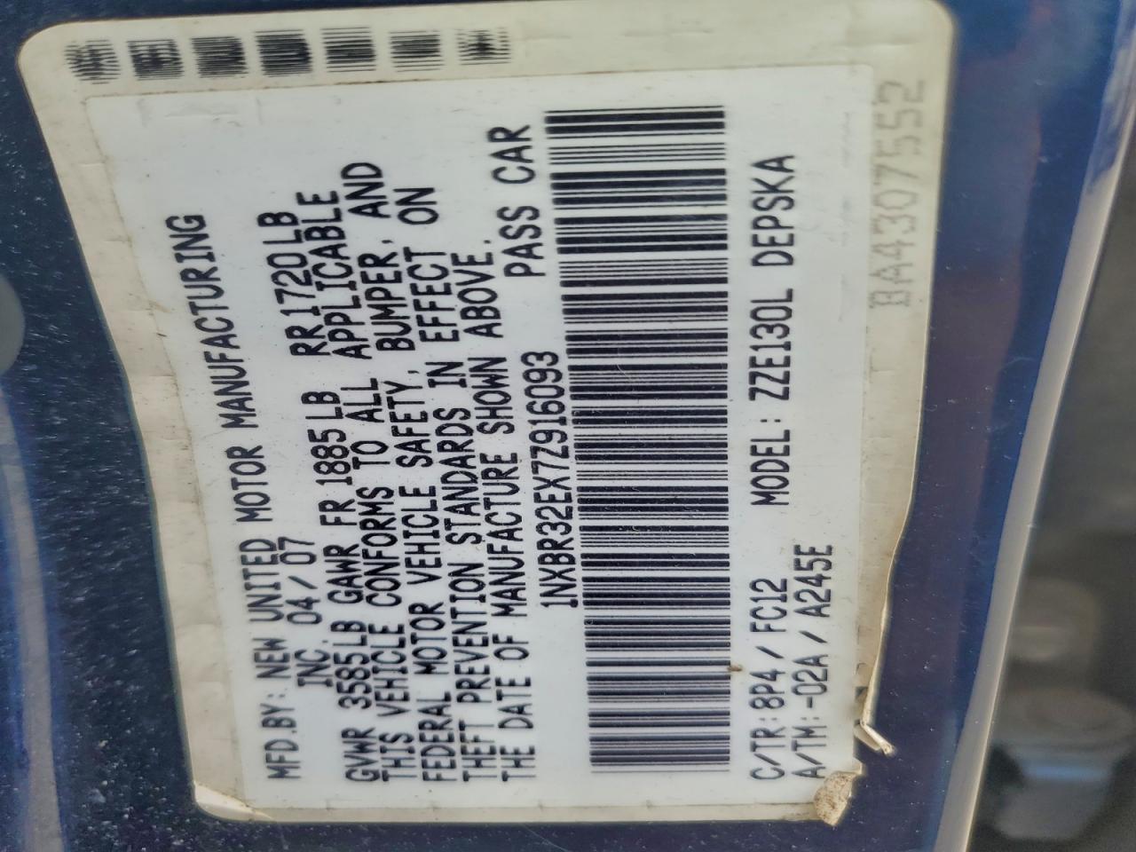 2004 TOYOTA Sequoia