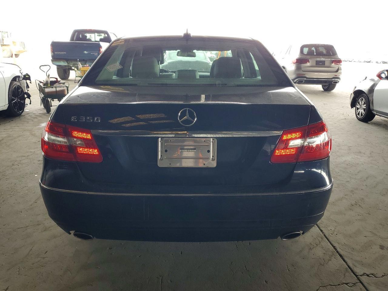 2013 MERCEDES-BENZ E-Class