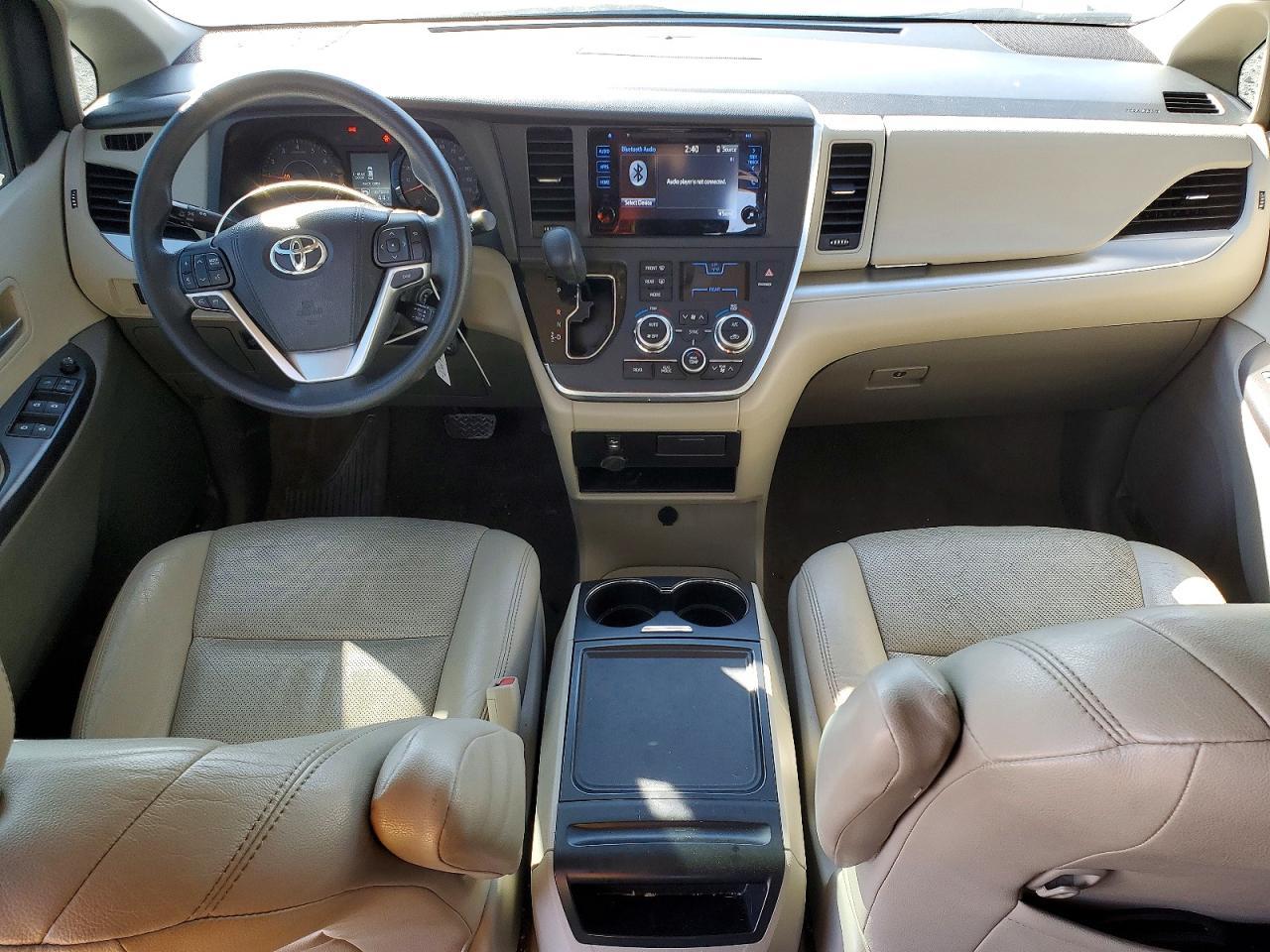 2015 TOYOTA SIENNA