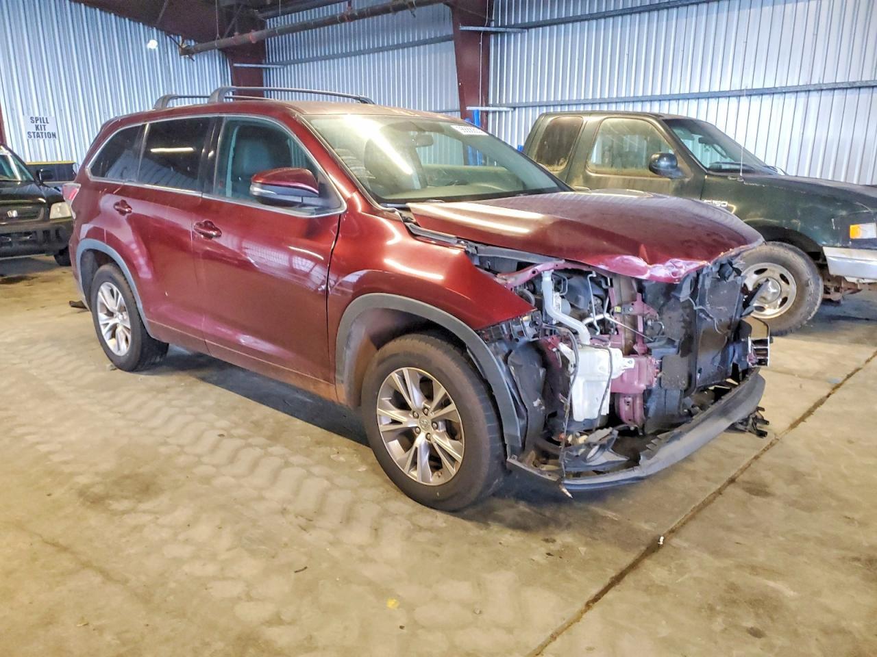 2015 TOYOTA HIGHLANDER
