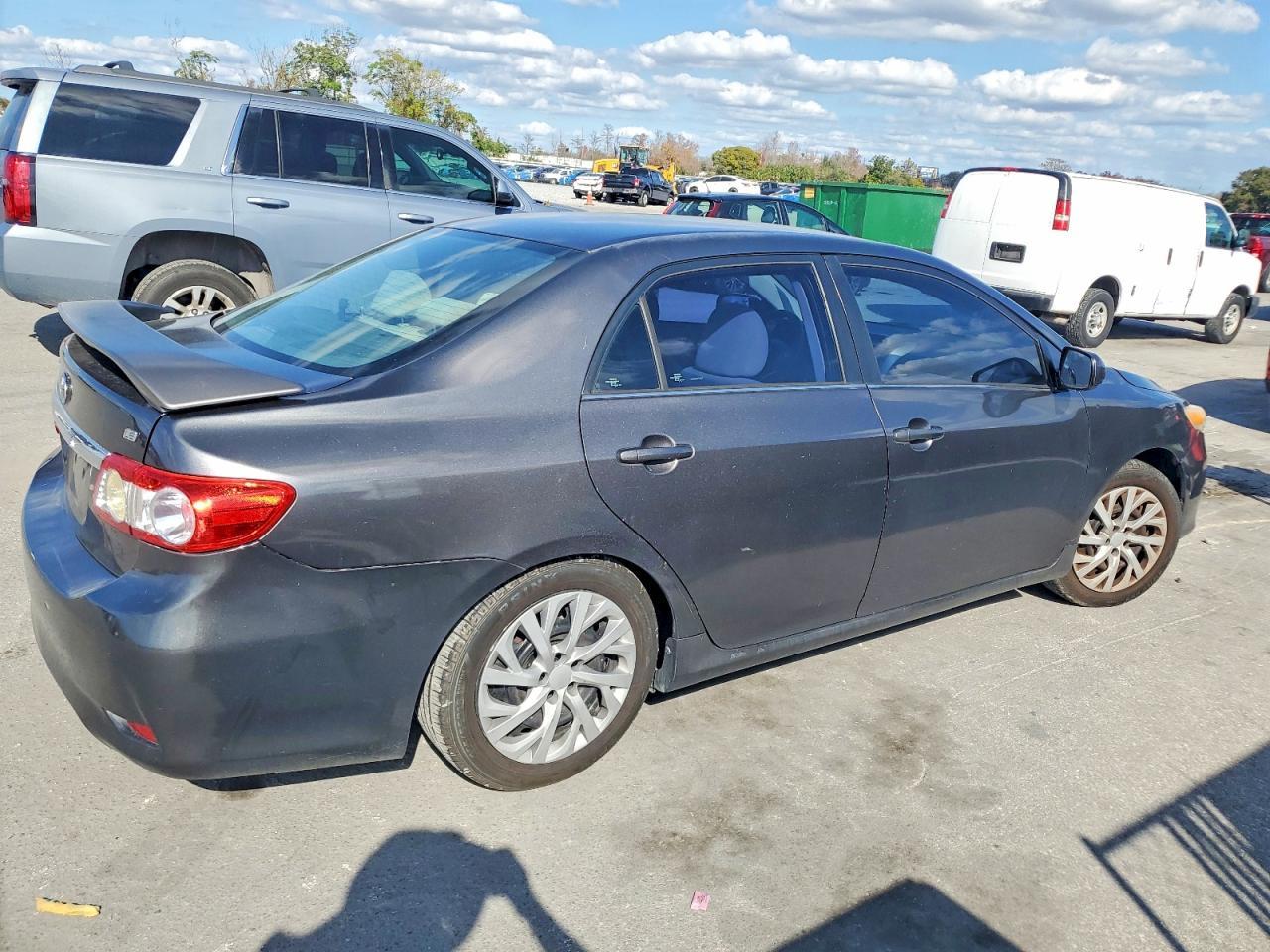 2013 TOYOTA COROLLA