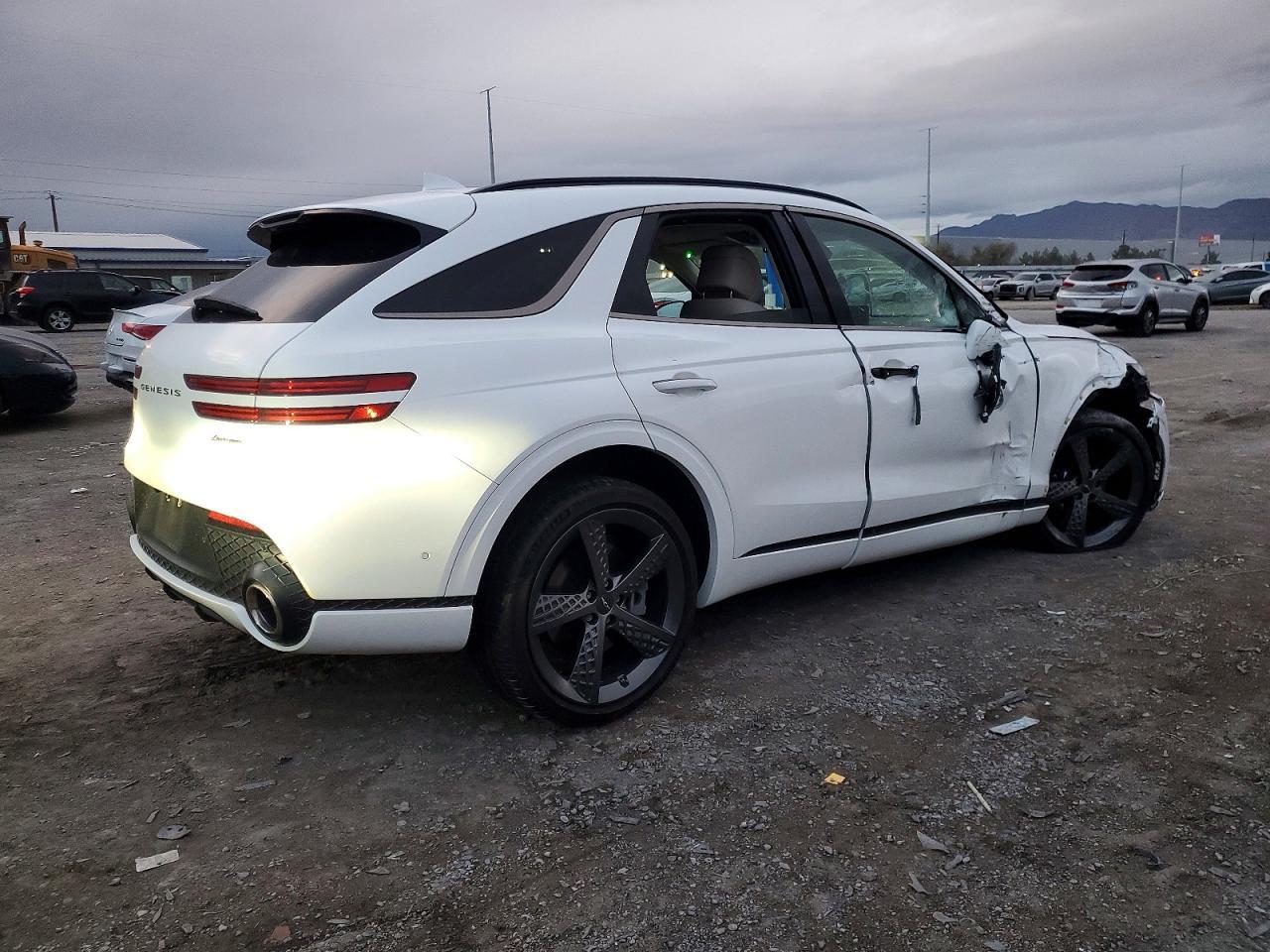 2022 GENESIS GV70