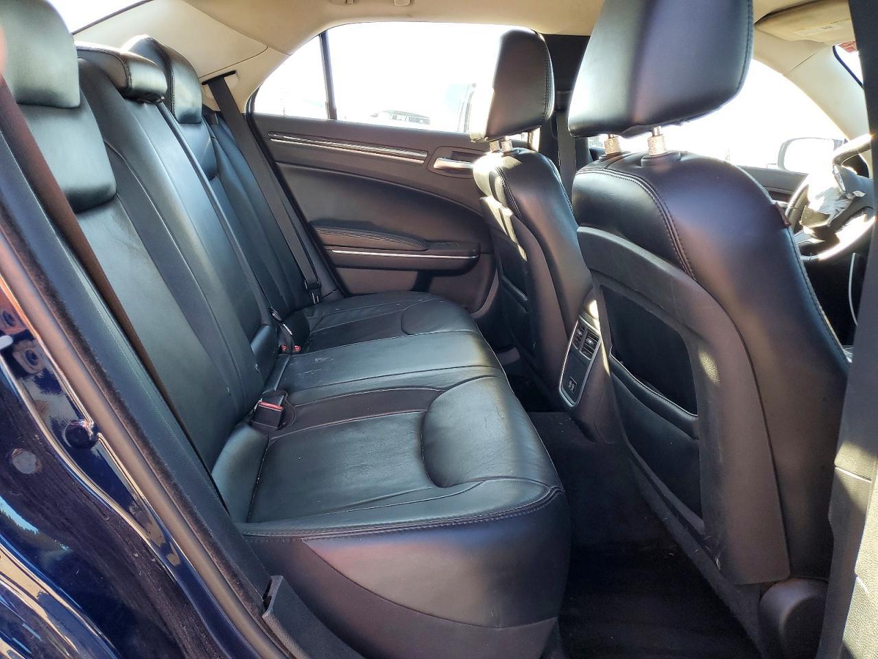 2015 CHRYSLER 300