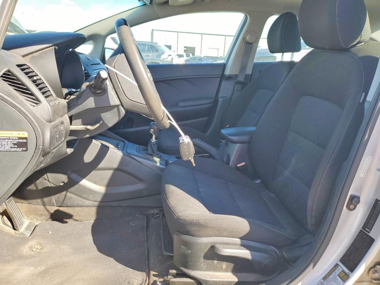 2016 KIA FORTE