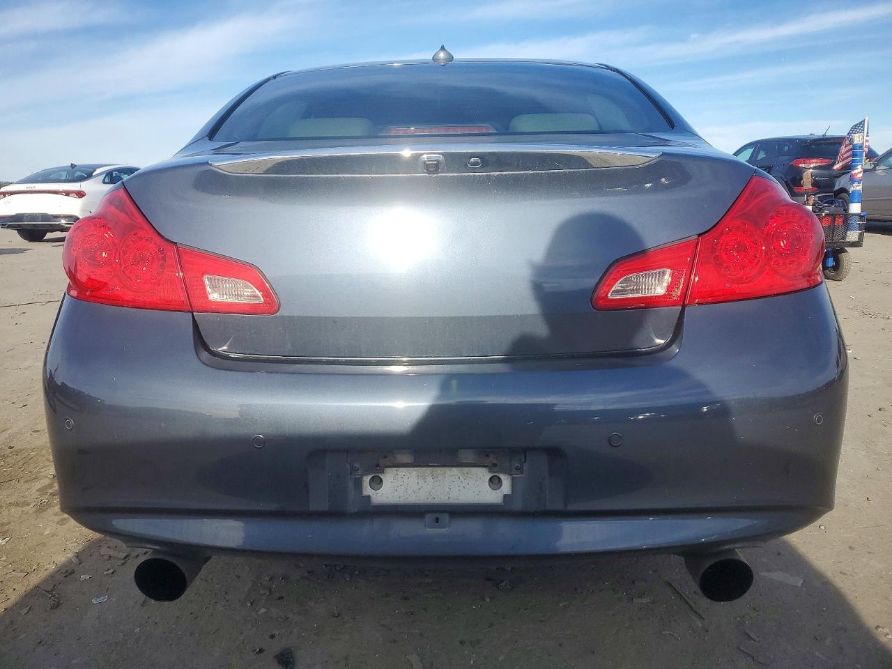 2012 INFINITI G37