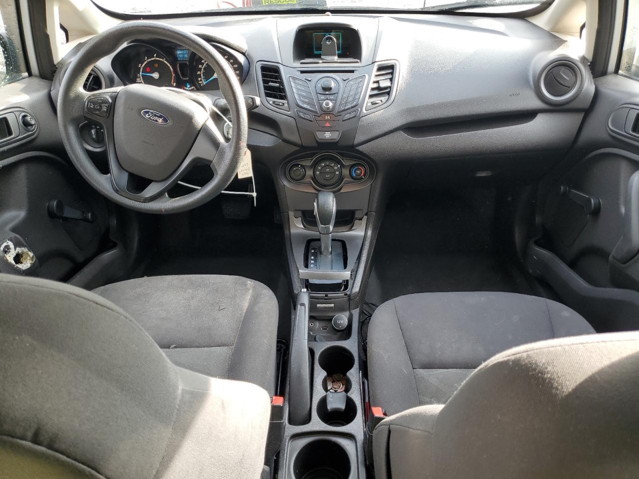 2015 FORD Fiesta