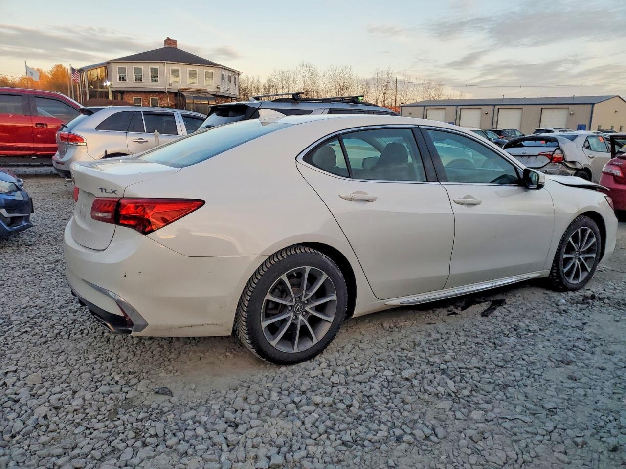 2018 ACURA TLX