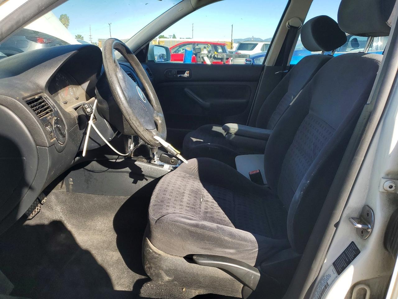 2003 VOLKSWAGEN JETTA