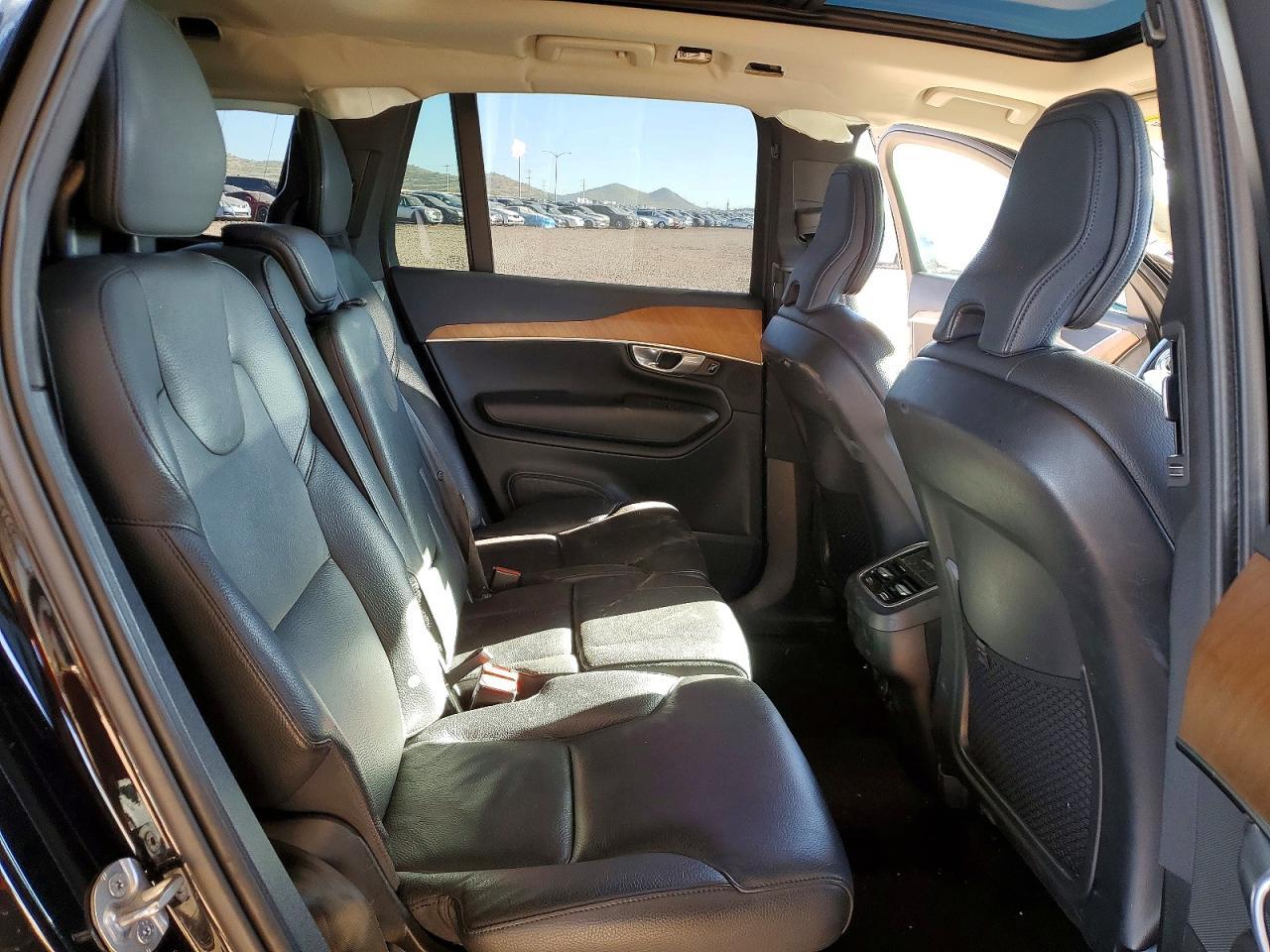 2024 VOLVO XC90