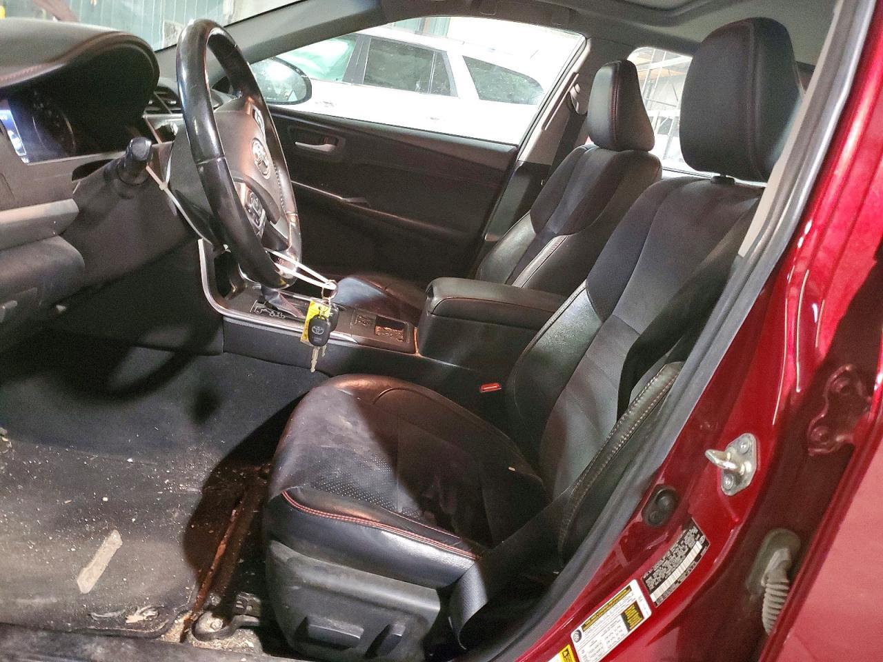 2016 TOYOTA CAMRY