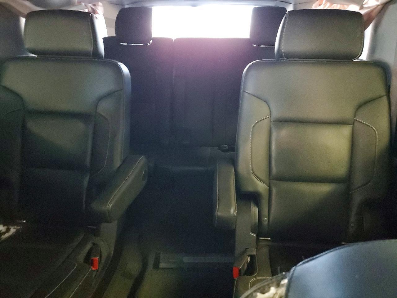 2015 CHEVROLET Suburban