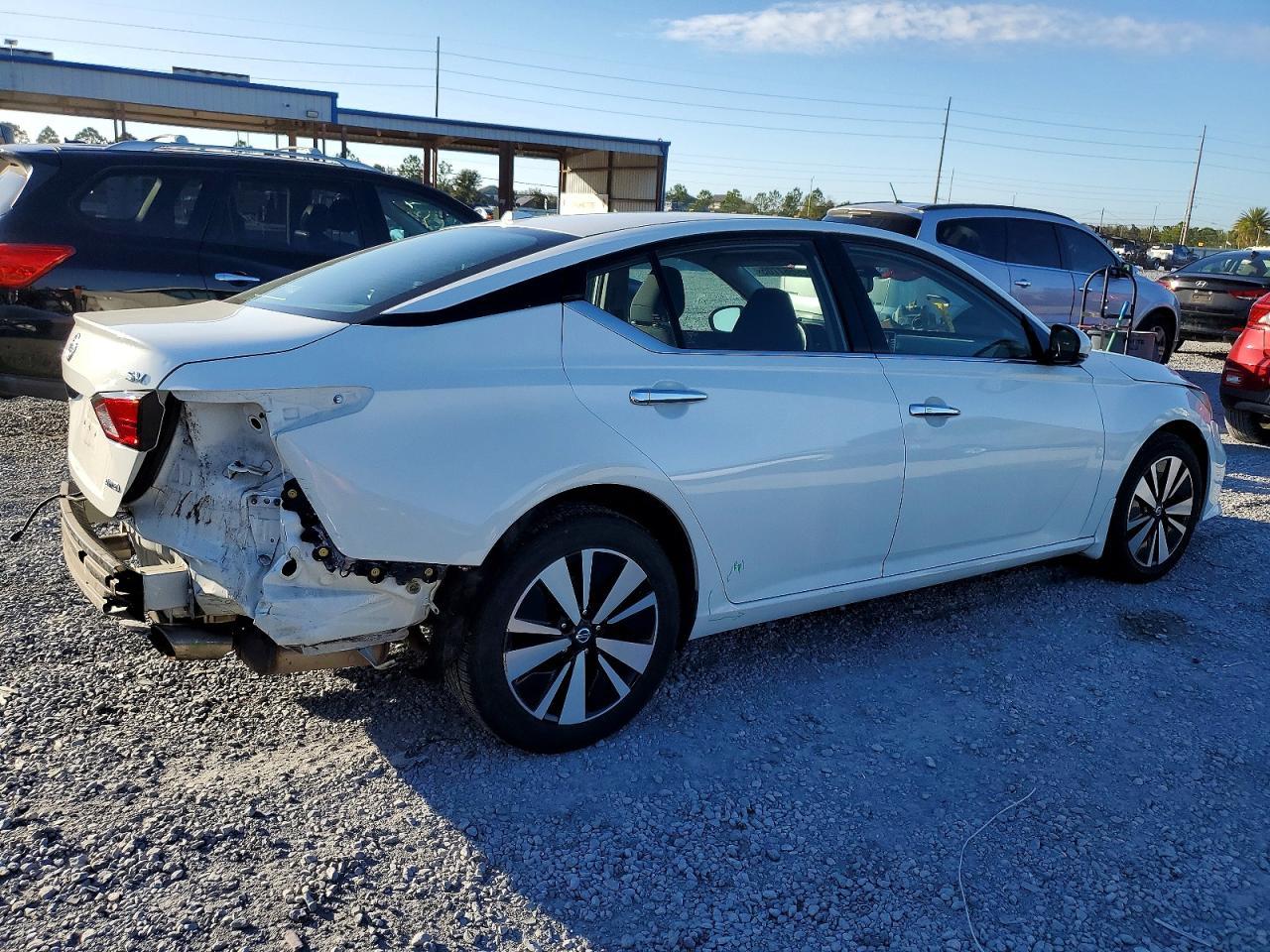 2019 NISSAN ALTIMA