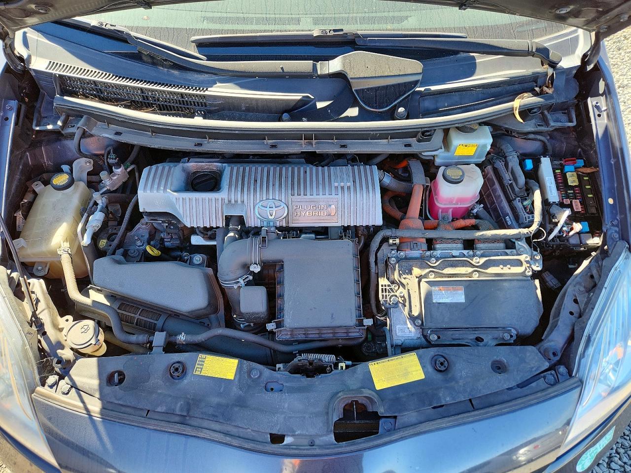 2014 TOYOTA Prius Plug-In