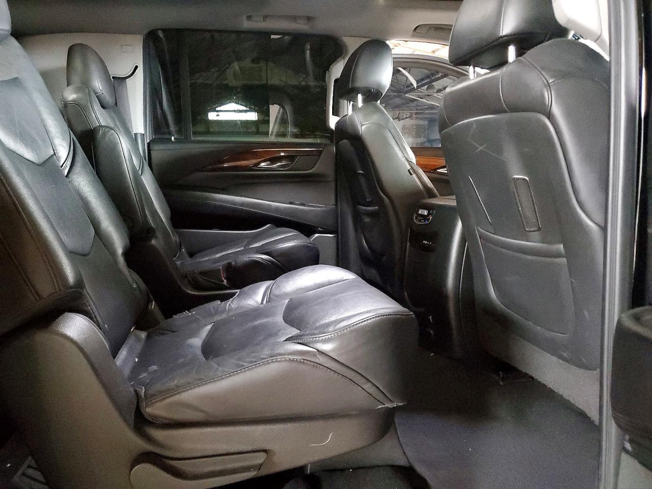 2016 CADILLAC Escalade ESV