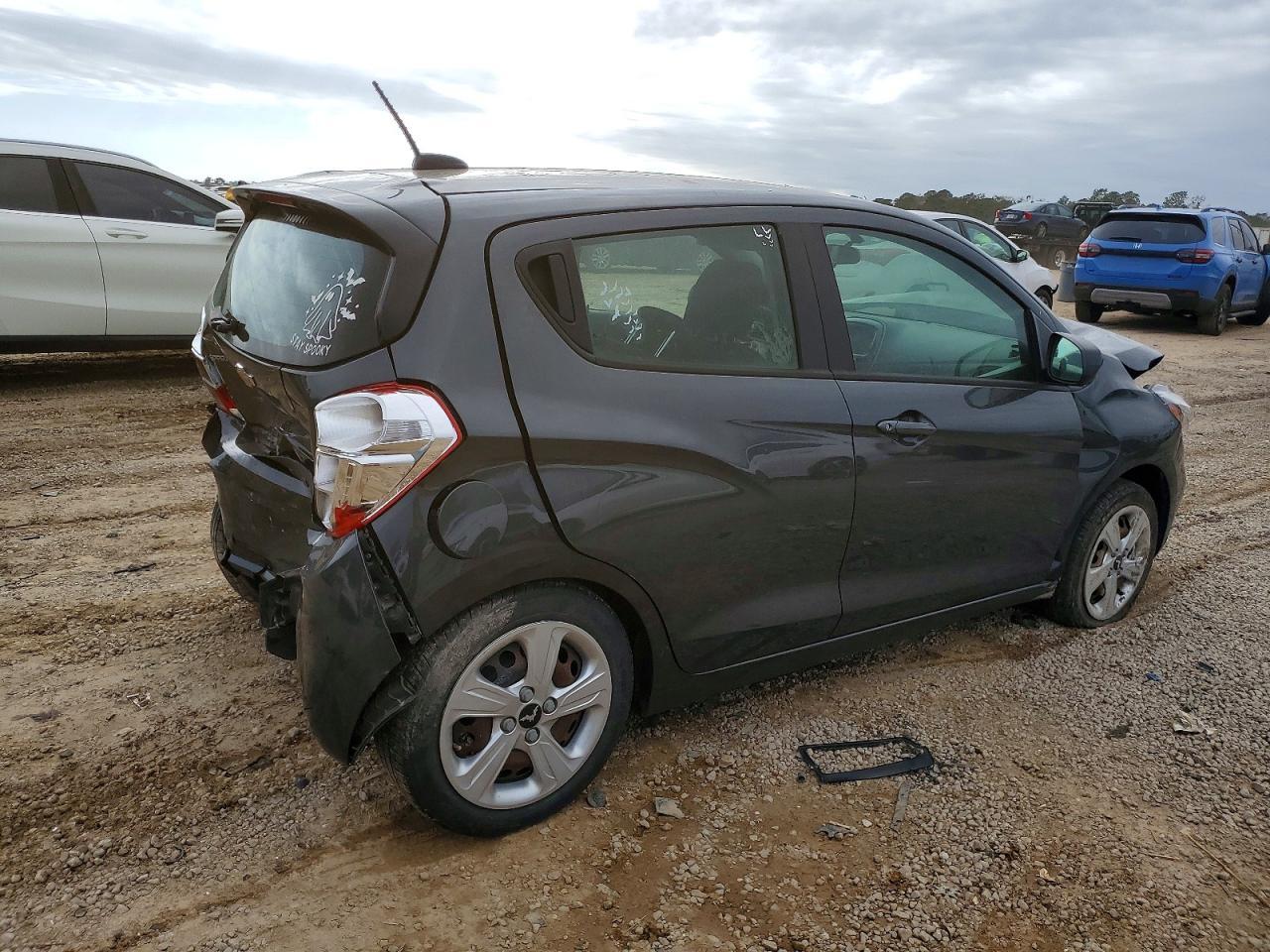 2019 CHEVROLET Spark