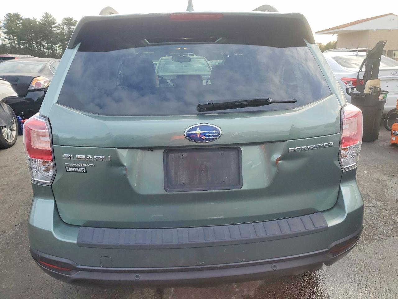 2018 SUBARU FORESTER