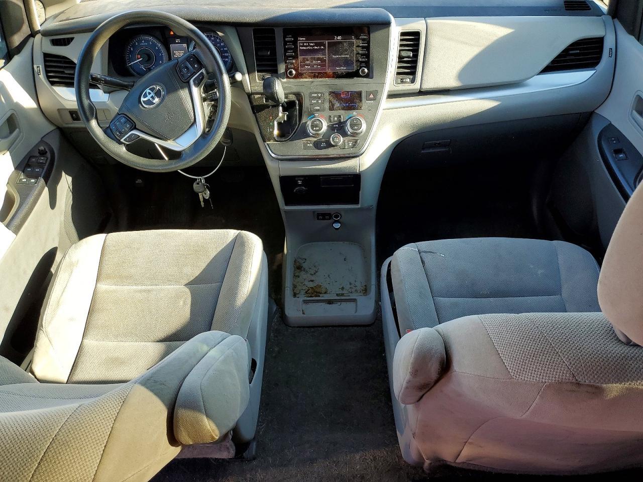 2018 TOYOTA SIENNA
