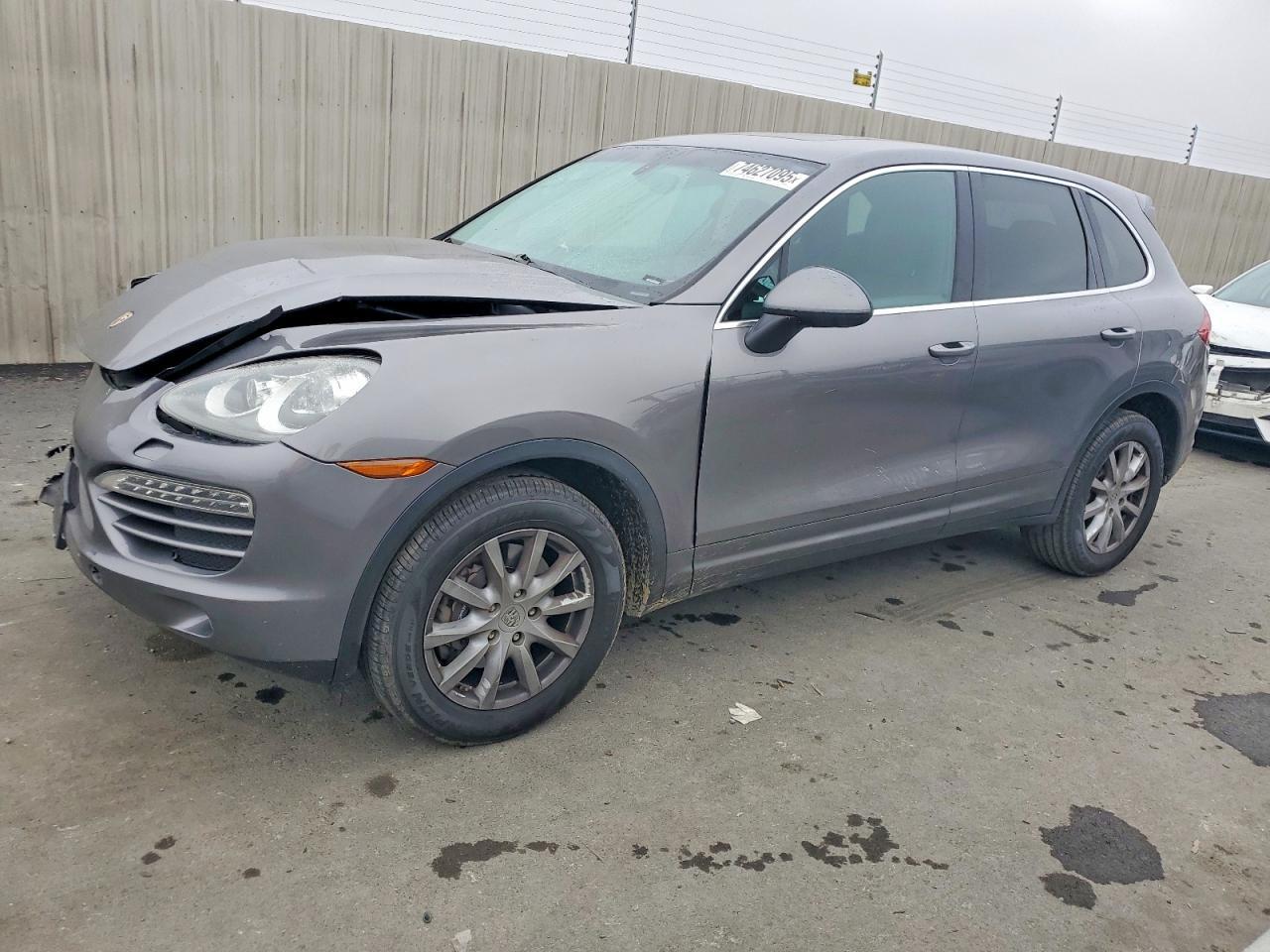 2011 PORSCHE CAYENNE
