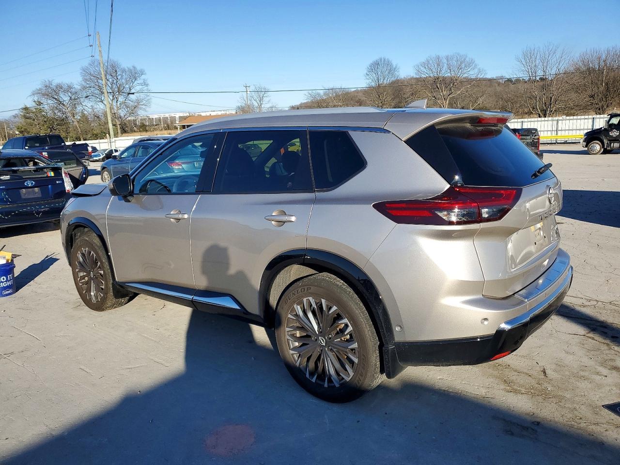 2024 NISSAN ROGUE