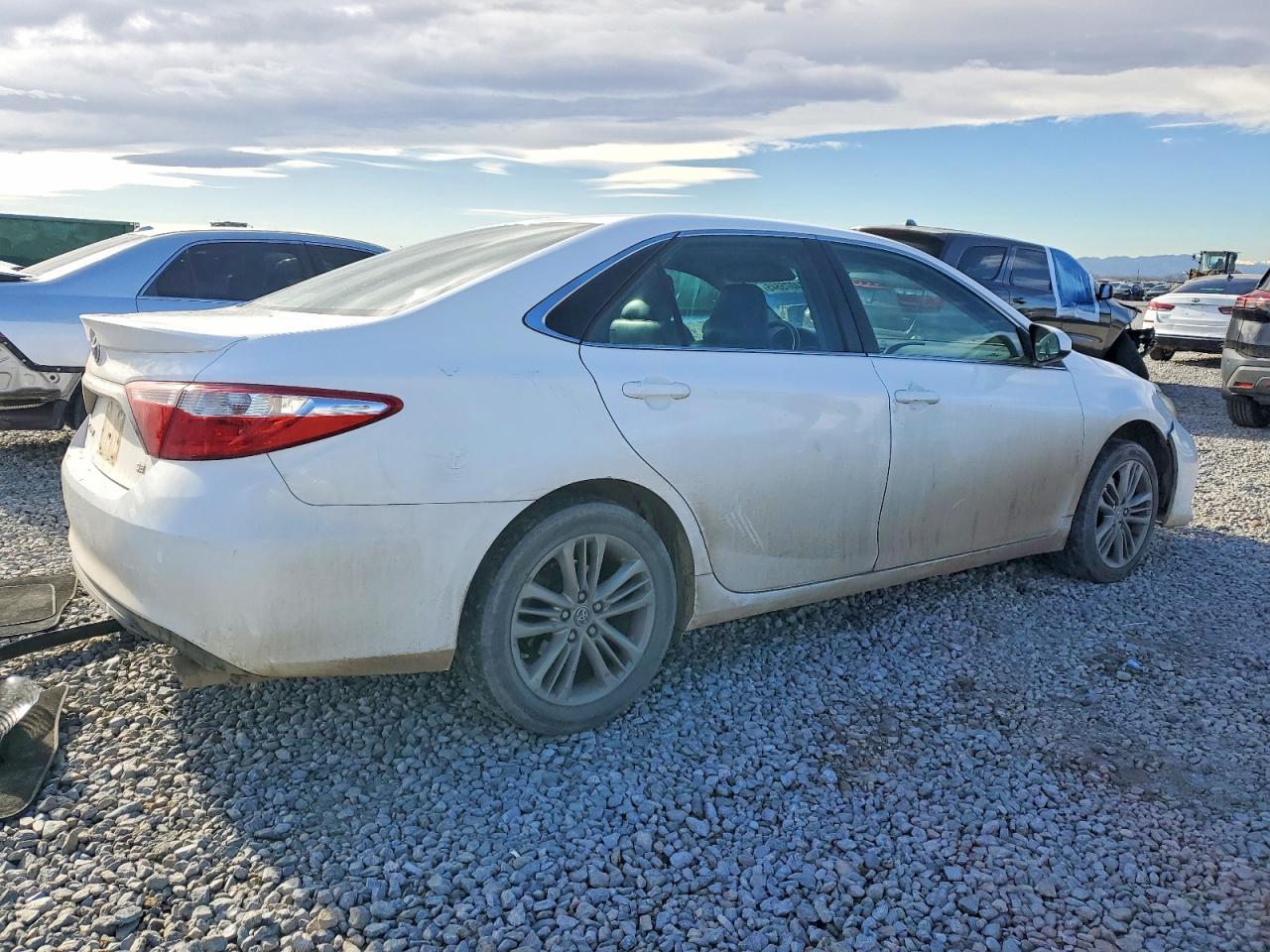 2015 TOYOTA CAMRY