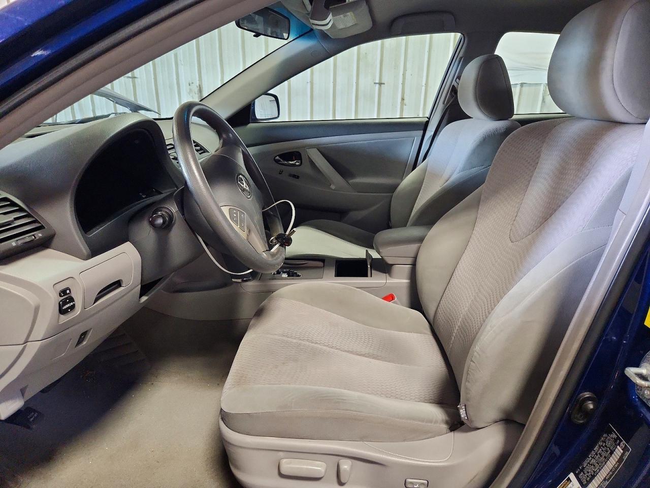 2011 TOYOTA CAMRY
