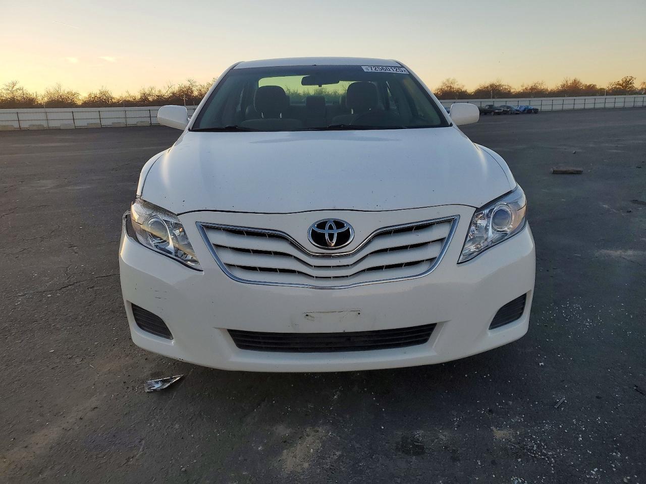 2011 TOYOTA CAMRY