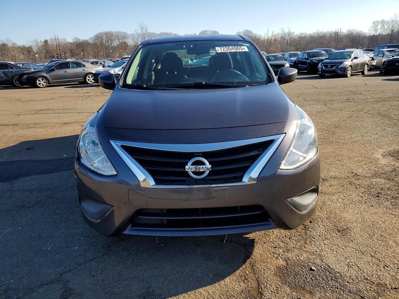 2015 NISSAN VERSA