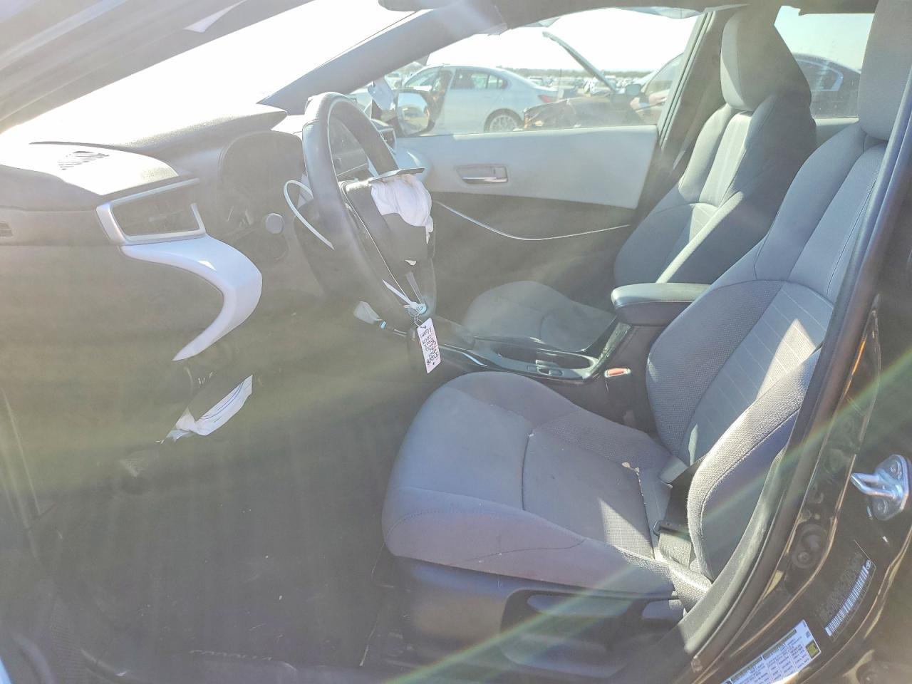 2024 TOYOTA COROLLA