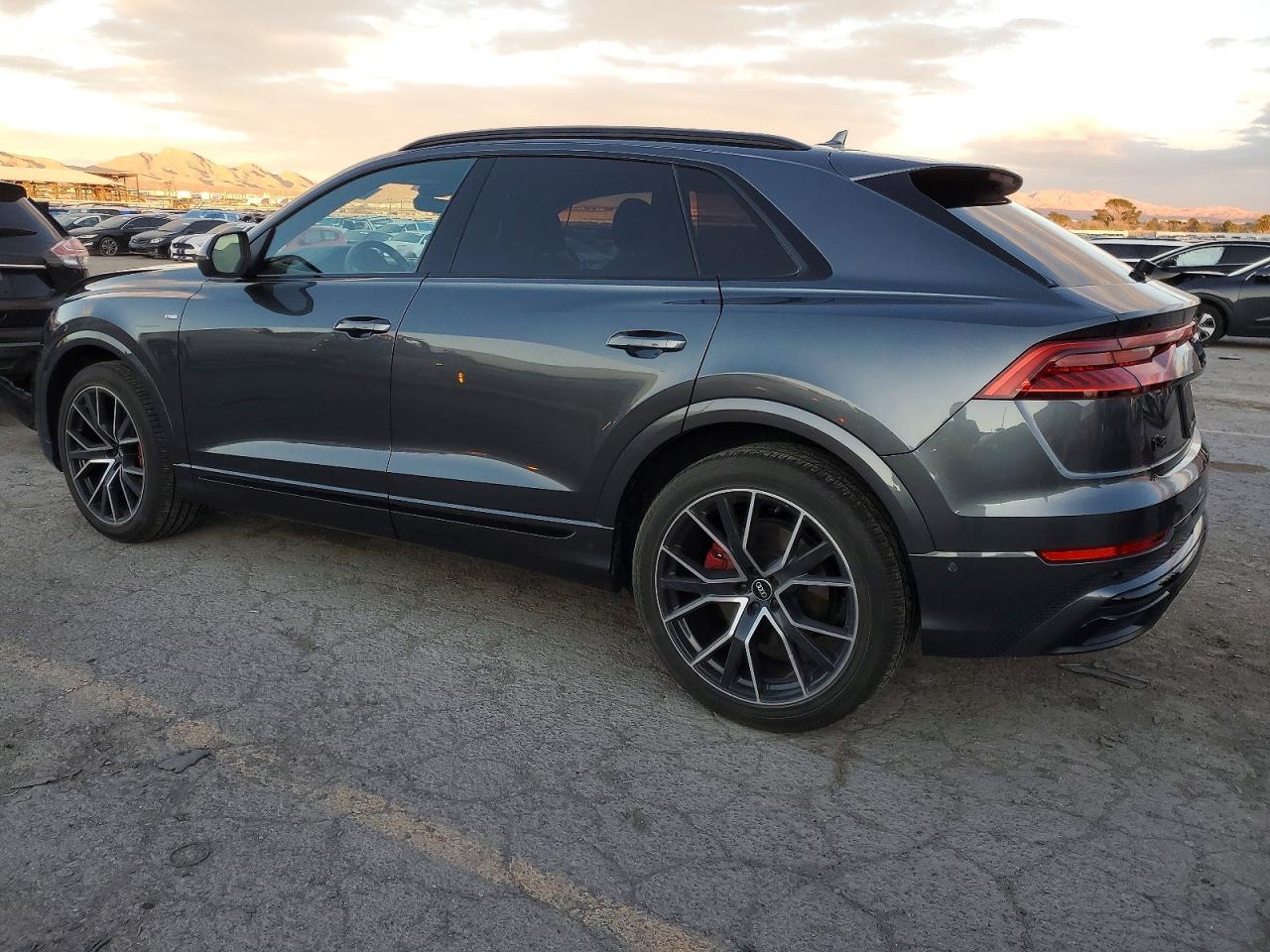 2022 AUDI Q8