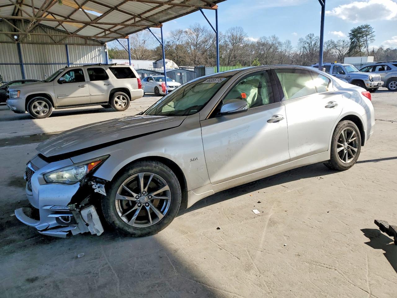 2017 INFINITI Q50