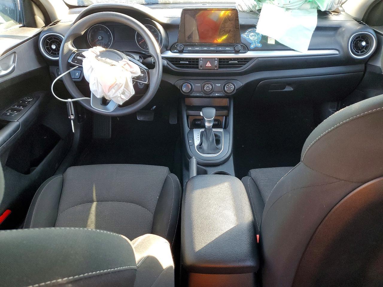 2023 KIA FORTE