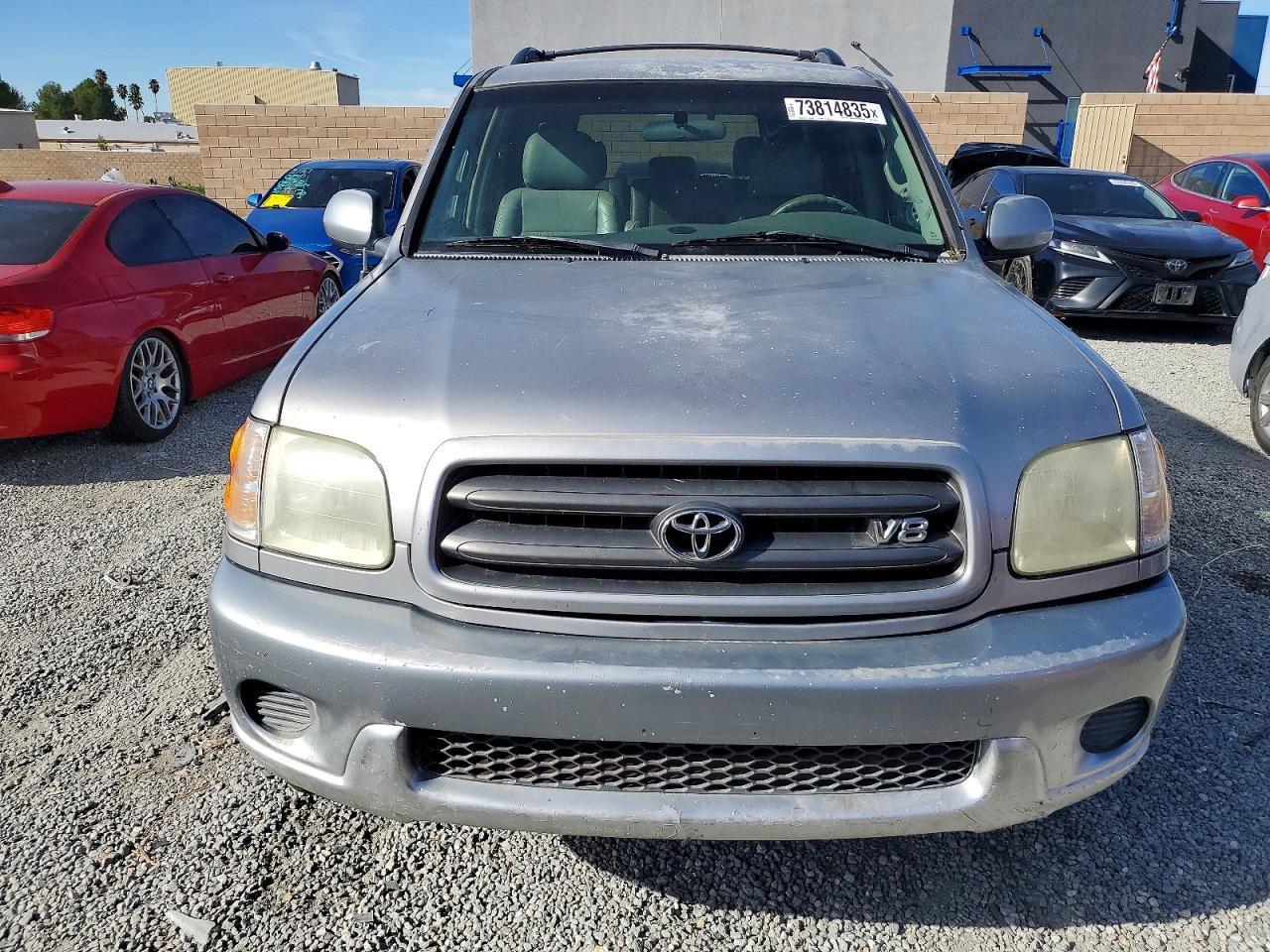 2003 TOYOTA Sequoia