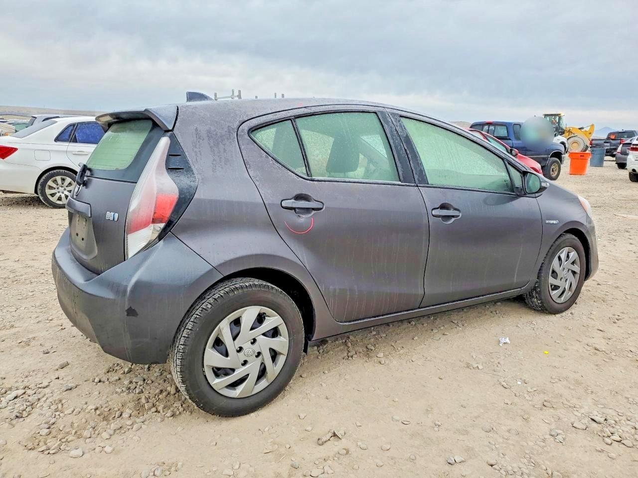 2015 TOYOTA Prius c