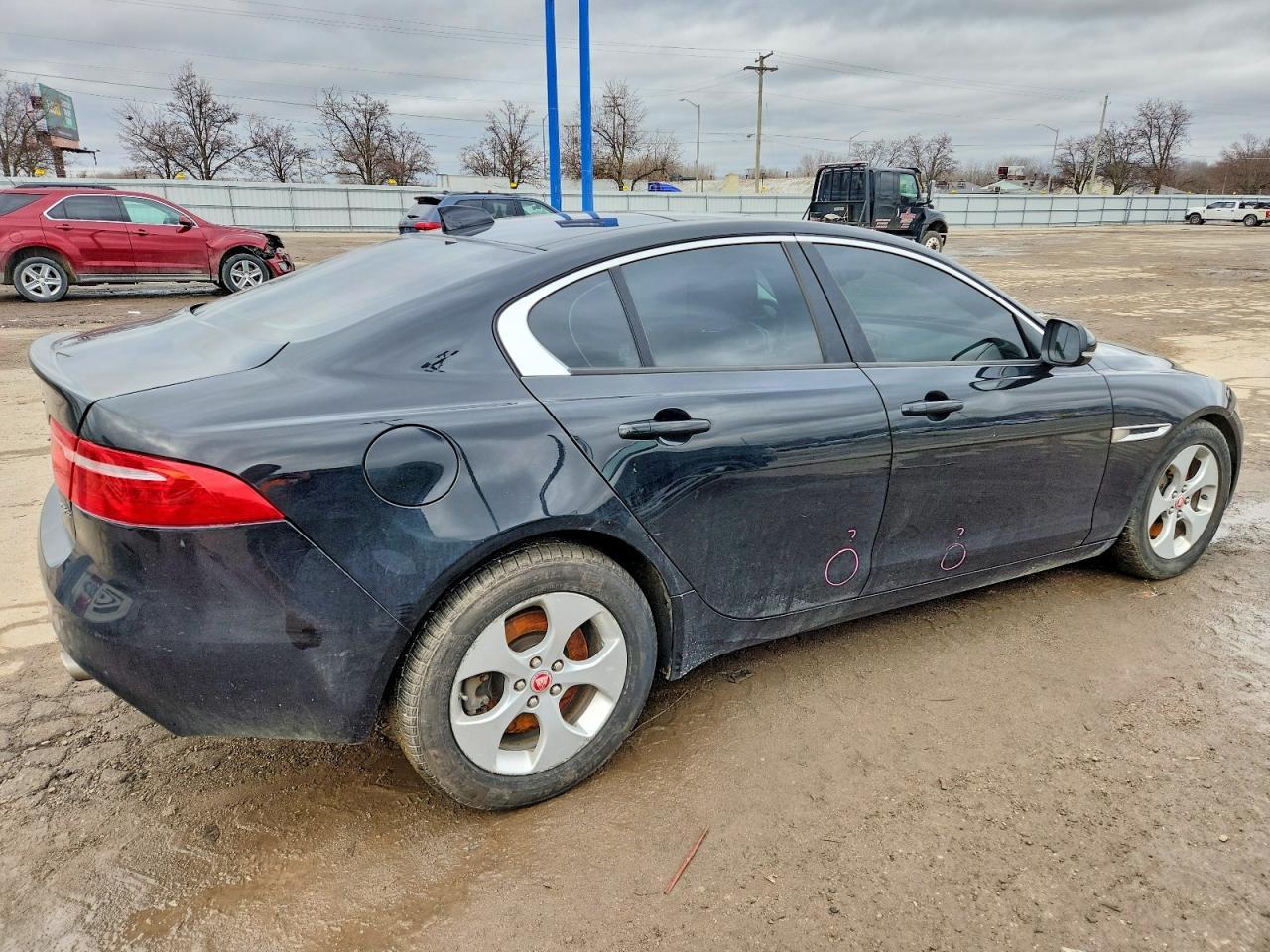 2017 JAGUAR XE