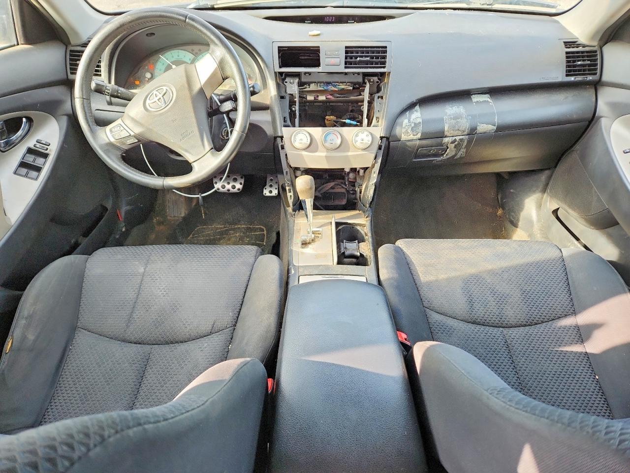 2010 TOYOTA CAMRY