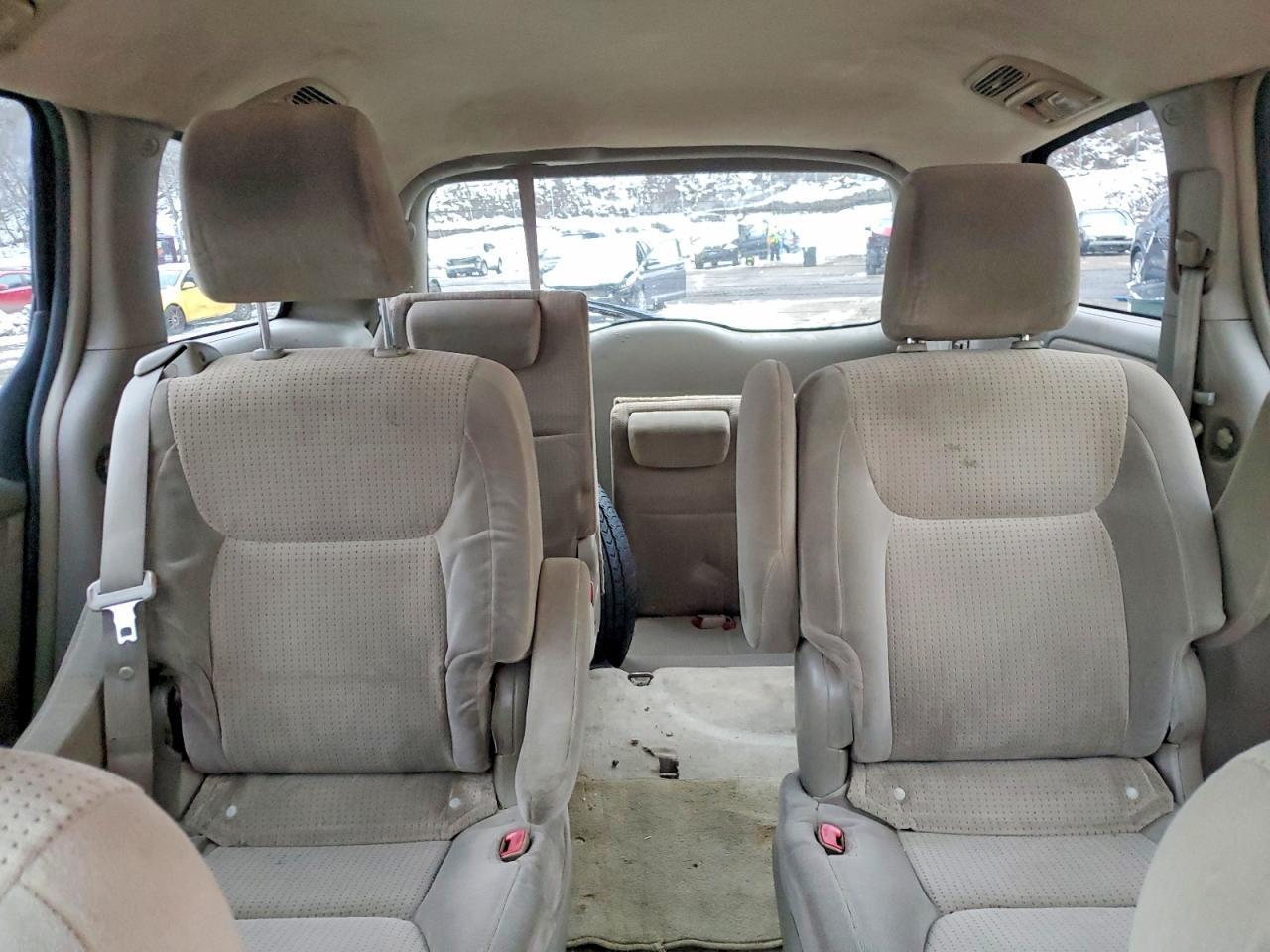 2010 TOYOTA SIENNA