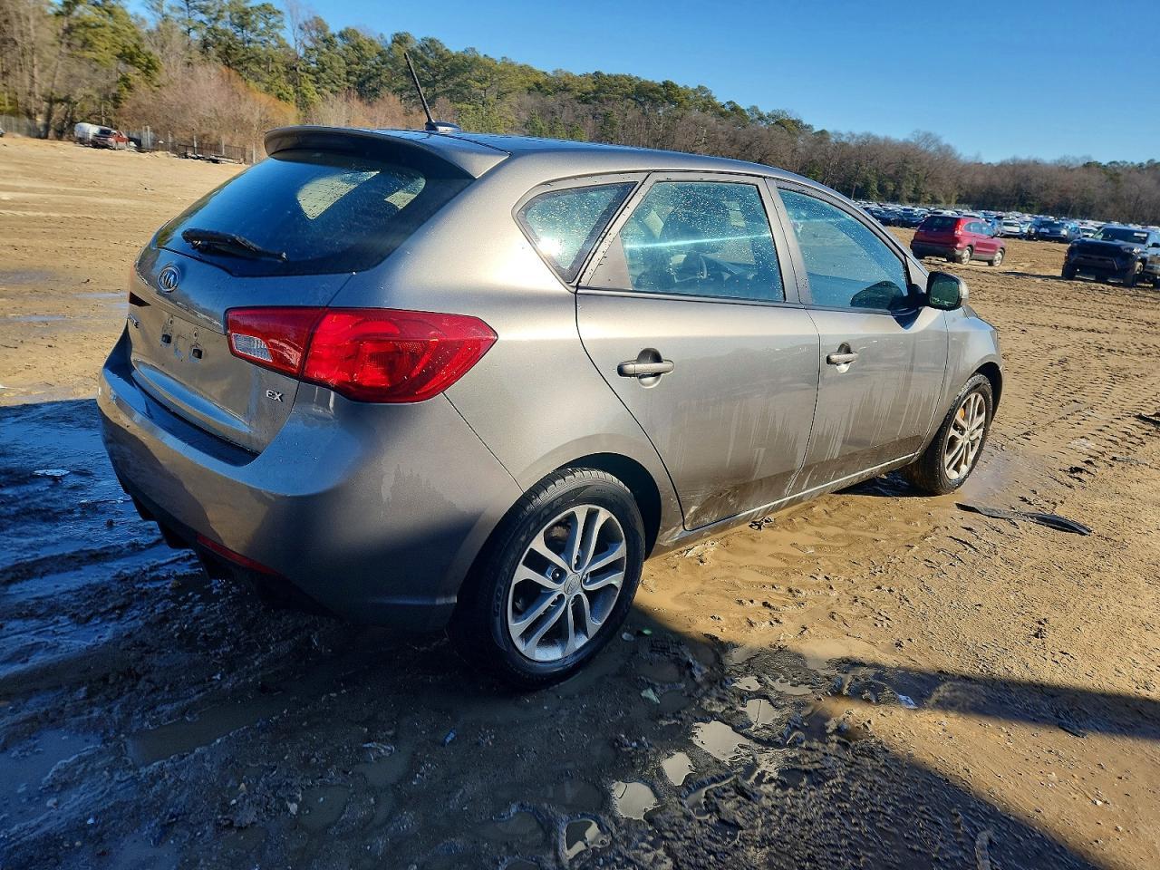 2012 KIA FORTE