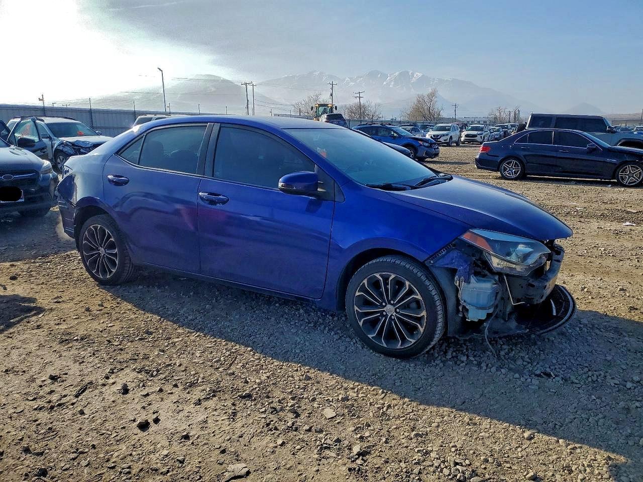 2016 TOYOTA COROLLA