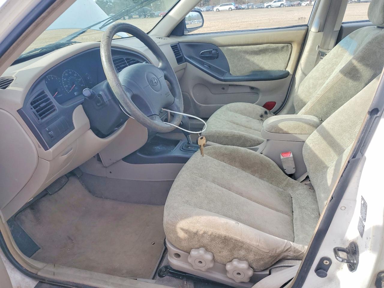 2001 HYUNDAI ELANTRA